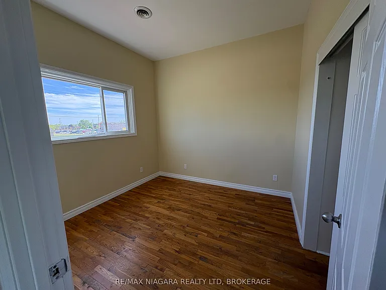 350 Walden Blvd #F — Photo 8
