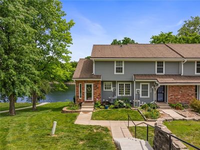 218 NE Bayview Dr, Lees Summit, MO, 64064