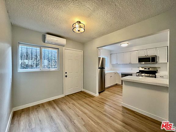 3rd image of 2012 S Bedford St APT 2