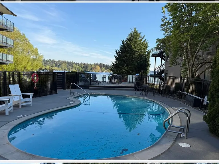9201 NE Juanita Dr #402 — Photo 21