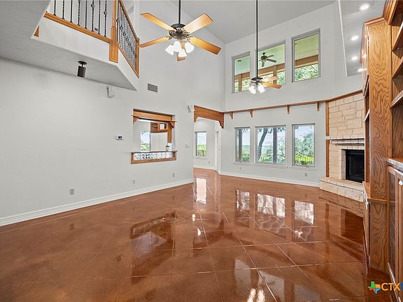 3rd image of 275 Robert Lee Ln