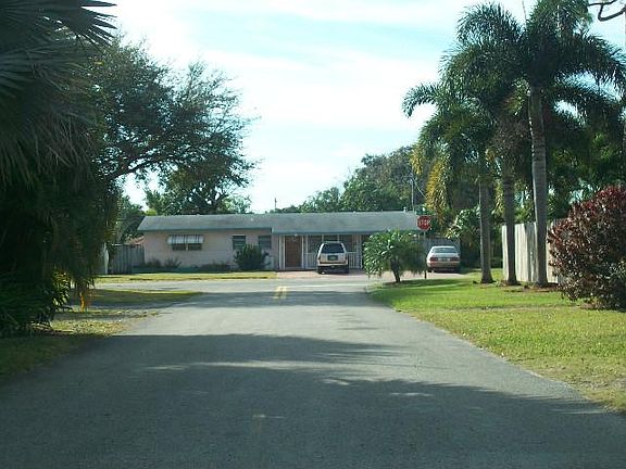 4th image of 2809 NE 3rd Ter