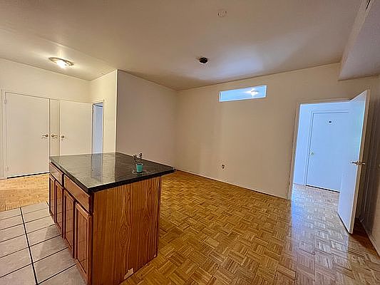 4th image of 24 Maujer St #3