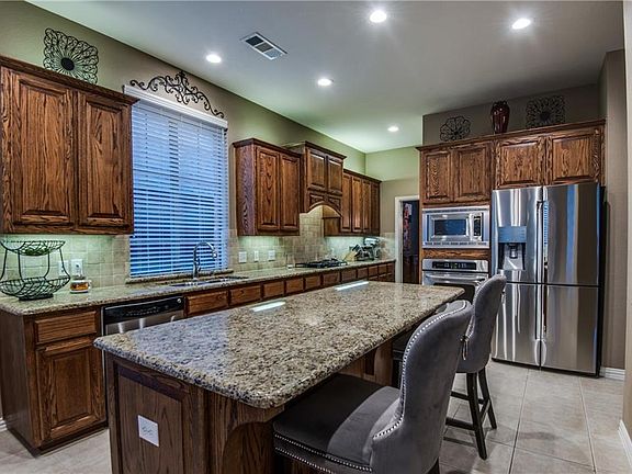5th image of 2688 Deer Hollow Dr