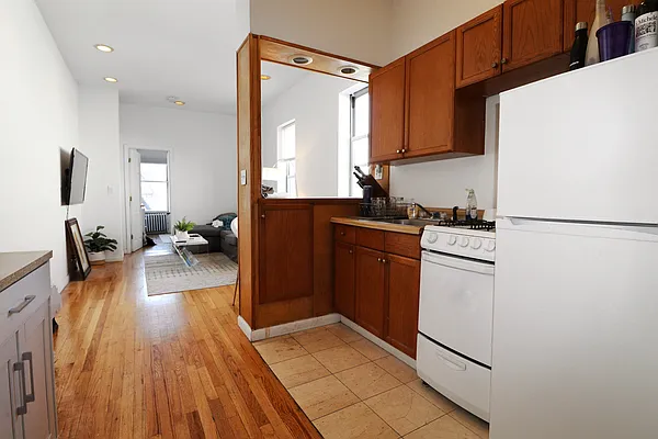 Rented by Union Square Property Management | media 2