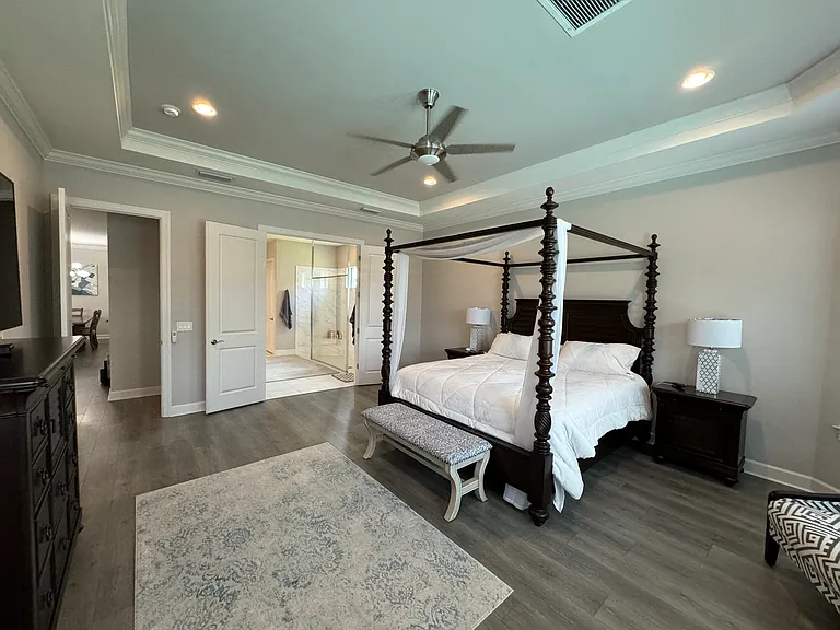 9408 Rapallo St — Photo 19