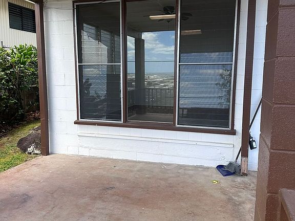 2nd image of 1701 Skyline Dr