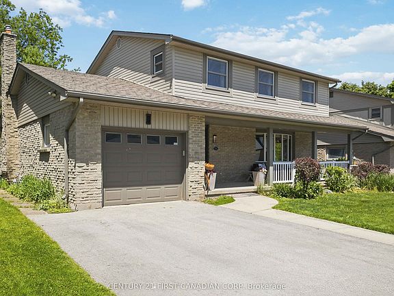 3rd image of 796 Viscount Rd