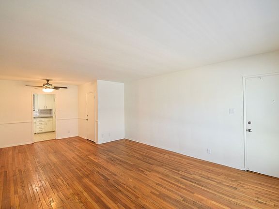 3rd image of 5103 Cahuenga Blvd APT 7