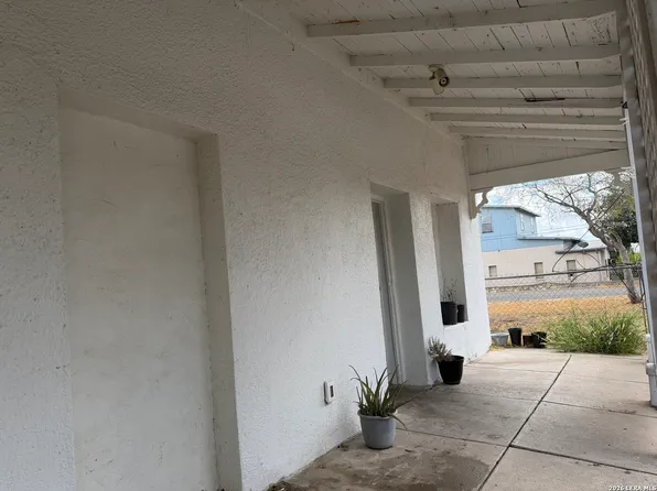 714 Webster St, Eagle Pass, TX 78852
