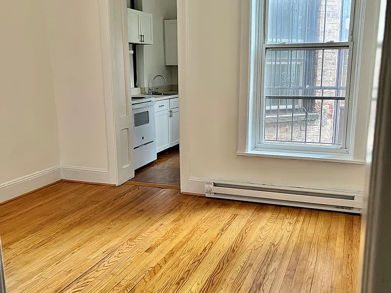 102 Willett St #2 — Photo 5