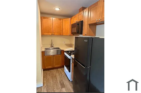 Building Photo - 1201 E 64th St #1201.75