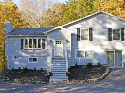 266 Lakeshore Dr, Pleasant Valley, NY, 12569