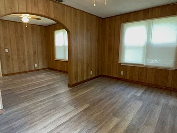 5th image of 930 18th St
