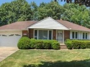 1975 Brushview Dr, Richmond Heights, OH 44143