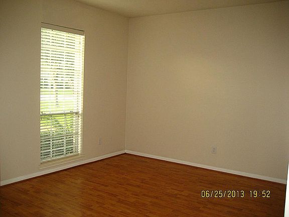2nd image of 1211 N Teal Estates Cir