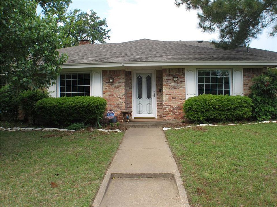 1st image of 1614 Cresthaven Dr