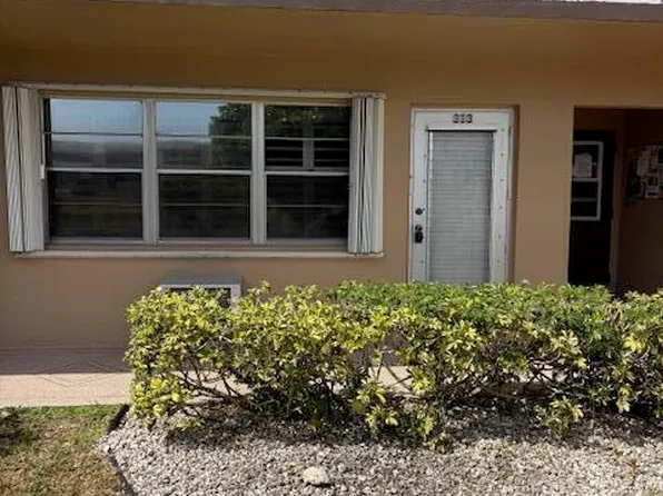 313 Andover #M, West Palm Beach, FL 33417