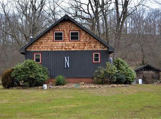 141 Woak Hanne Village Dr, Ford City, PA 16226
