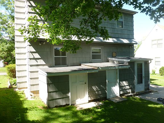 5th image of 8 Cherrybrook Pl