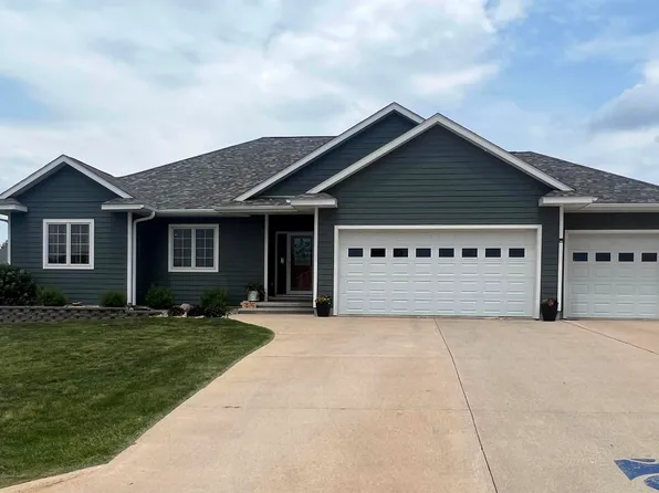 1107 12th Ave SW, Humboldt, IA 50548