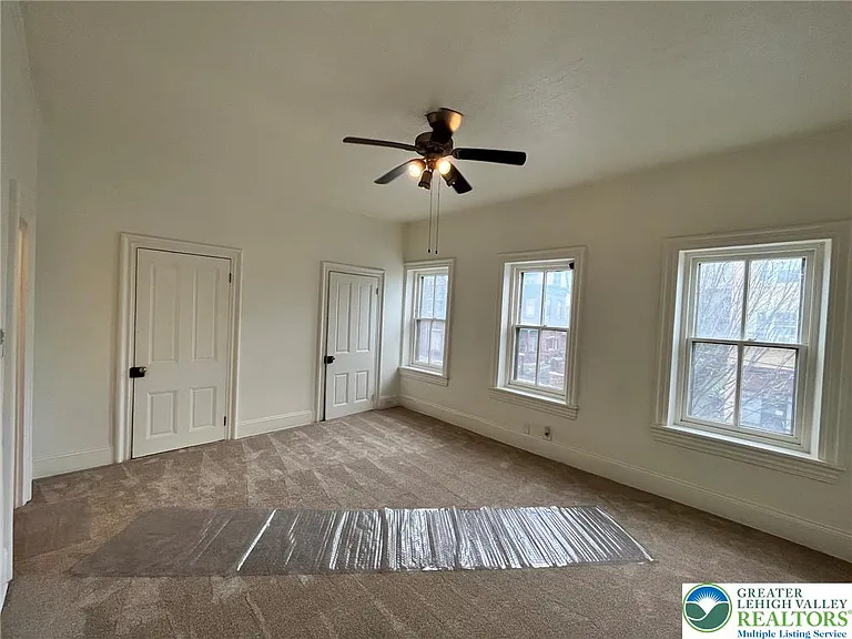 204 N 7th St — Photo 4