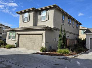 2369 Aerostar Way, Sacramento, CA 95834