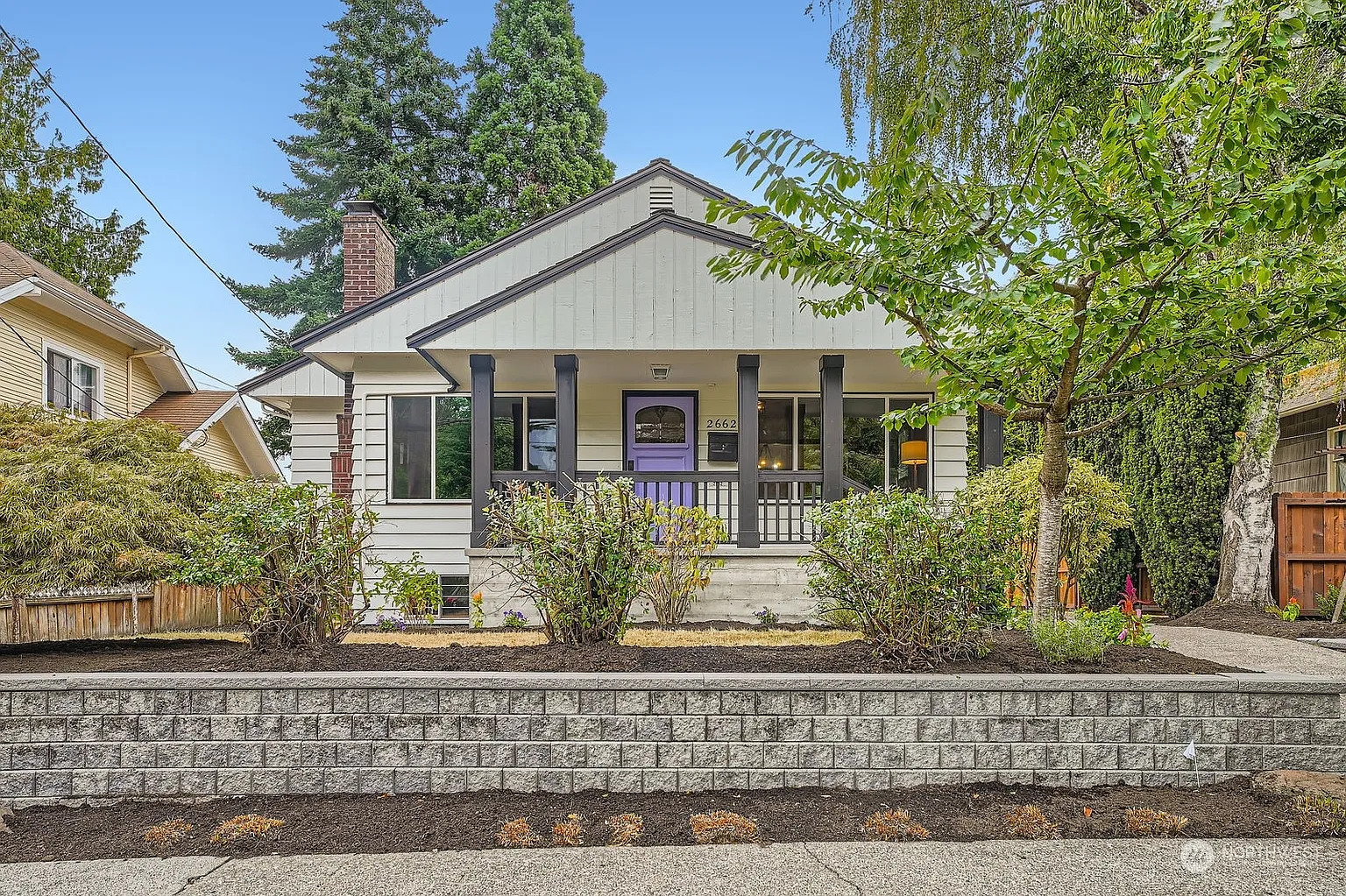 2662 39th Avenue SW photo 1