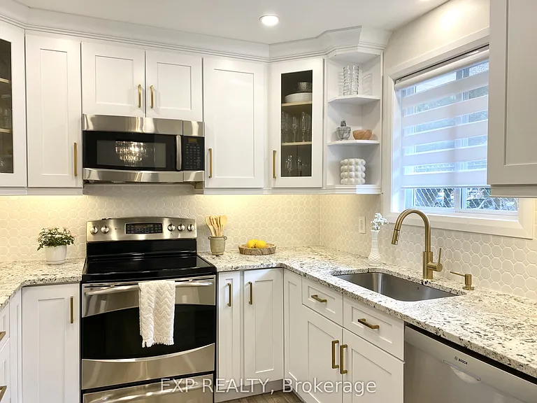 3157 Secord Pl — Photo 4