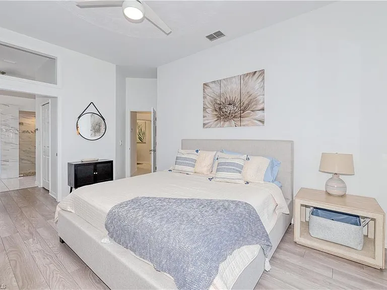 22589 Island Lakes Dr — Photo 17