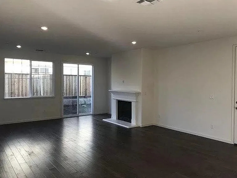 5046 Bonanza Dr — Photo 4