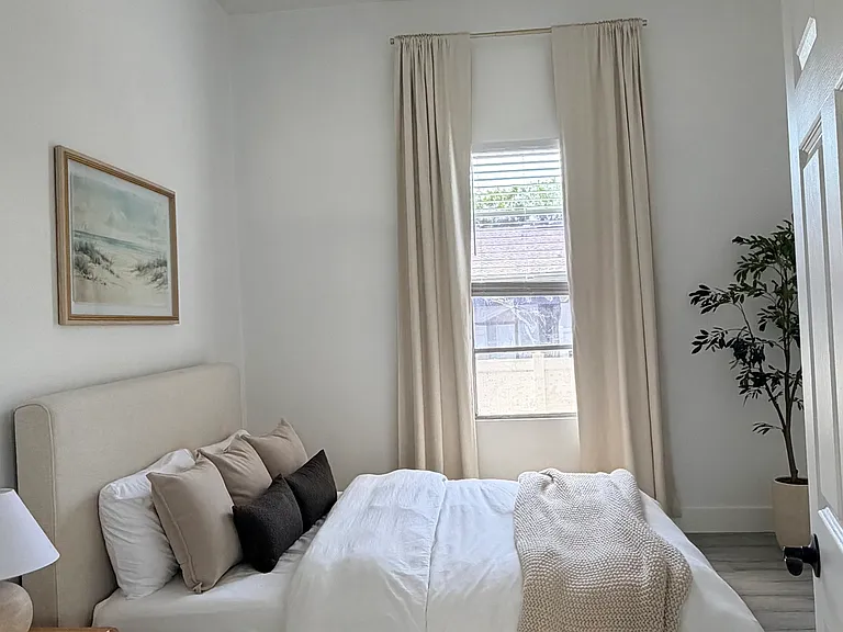 Second bedroom. Memory foam bed. Queen bed