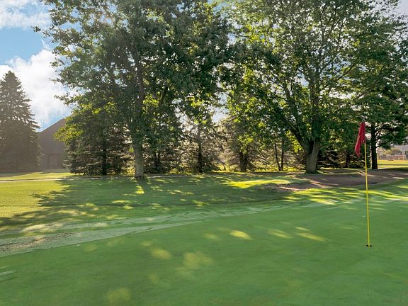 4th image of 4735 Glen Moor Way
