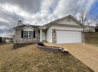 104 Camino Real Cir, Herculaneum, MO 63048