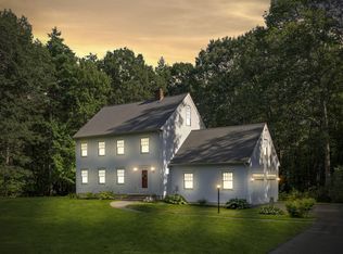 6 Winding Brook Dr, Kennebunk, ME 04043