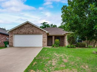 2115 Turtle Cove Dr, Mansfield, TX 76063