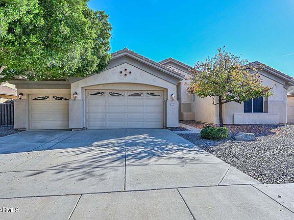 3rd image of 22121 N 79TH Avenue