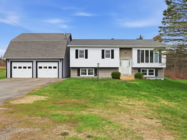1594 Bangor Road, Clinton, ME 04927