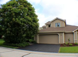 1082A Creeks Cross Rd, Kohler, WI 53044