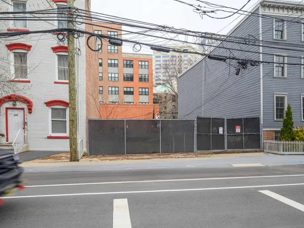 210-212 York Street image 1 of 18