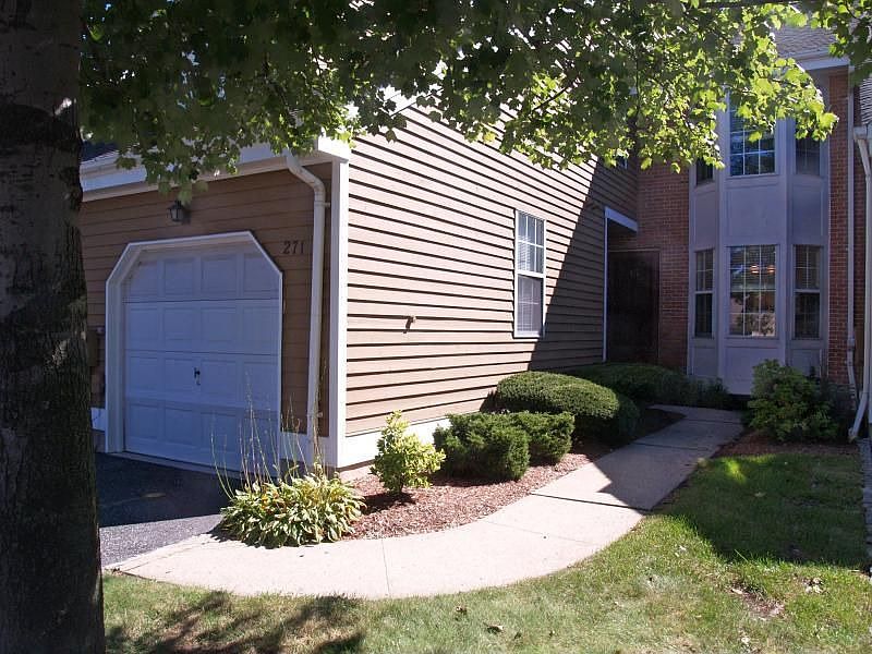 1st image of 271 De Rose Ct