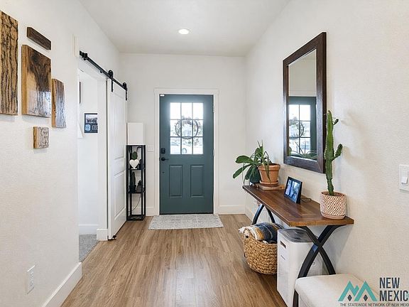 3rd image of 120 Abbey Rd