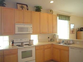 4th image of 9192 Cove Point Cir