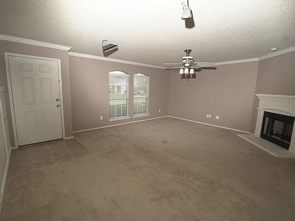 2nd image of 517 Reagan Ln