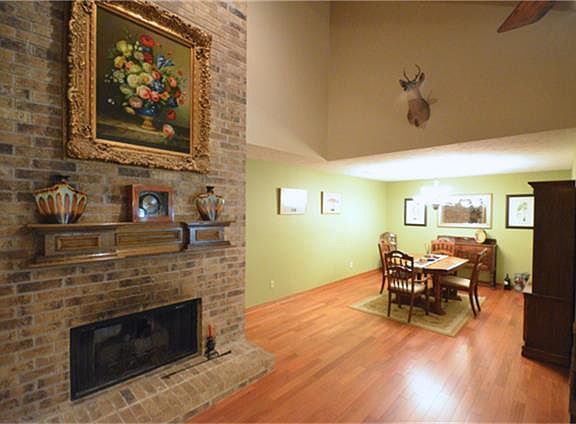 5th image of 9507 Chalford Dr