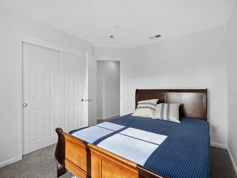 938 Visconti Pl — Photo 27