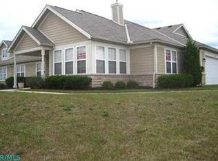 7278 Kendal Ln, Lewis Center, OH 43035