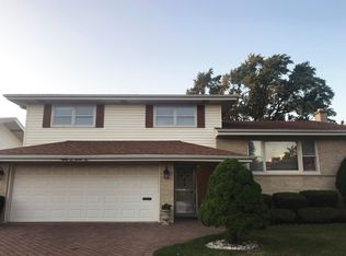 8626 W North Ter, Niles, IL 60714