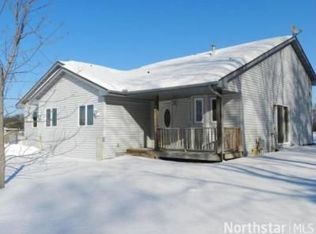 19715 W Tri Oak Cir NE, East Bethel, MN 55092
