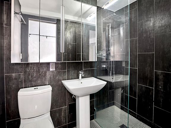5th image of 45 W 54th St #8D